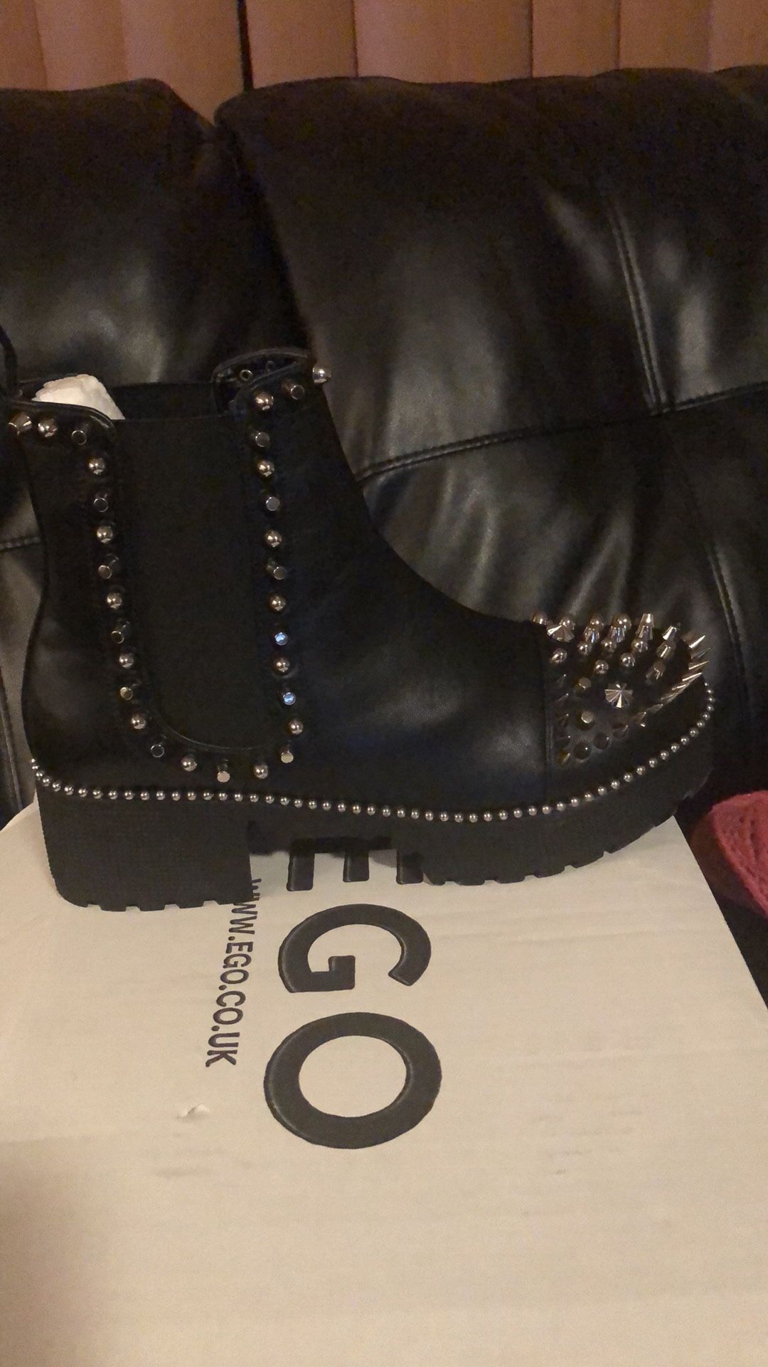 Size 9 women studded black boots