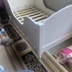 Used Pottery barn Toddler Bed! 