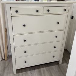 IKEA Hemnes- 6 Drawer Dresser, White Stain (Assembled)