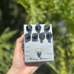 Darkglass Vintage Deluxe Pedal