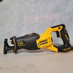 Dewalt 20V Max XR Brushless Zauzall (TOOL ONLY)