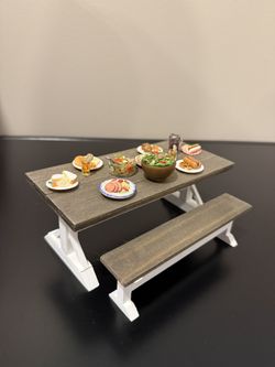 Dollhouse Picnic table With Fixings