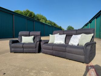 Vanbow 2pc Reclining Set- $475
