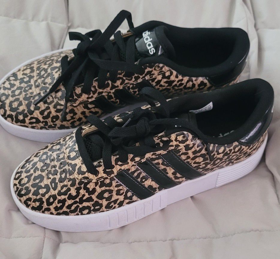 Women's Adidas Leopard Print Shoes 7.5