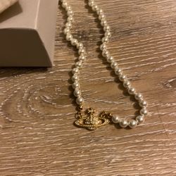 Brand New Necklace Pearl/gold Tone 