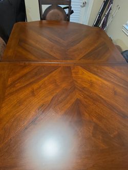 Kitchen table
