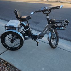 Lectric Foldable  Electric Bike 50miles Battery Range