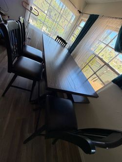 Bonito comedor grande para 8 personas en buenas condiciones