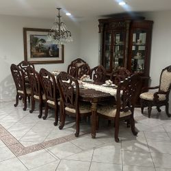 AICO BY MICHEAL AMINI CHINA CABINET 