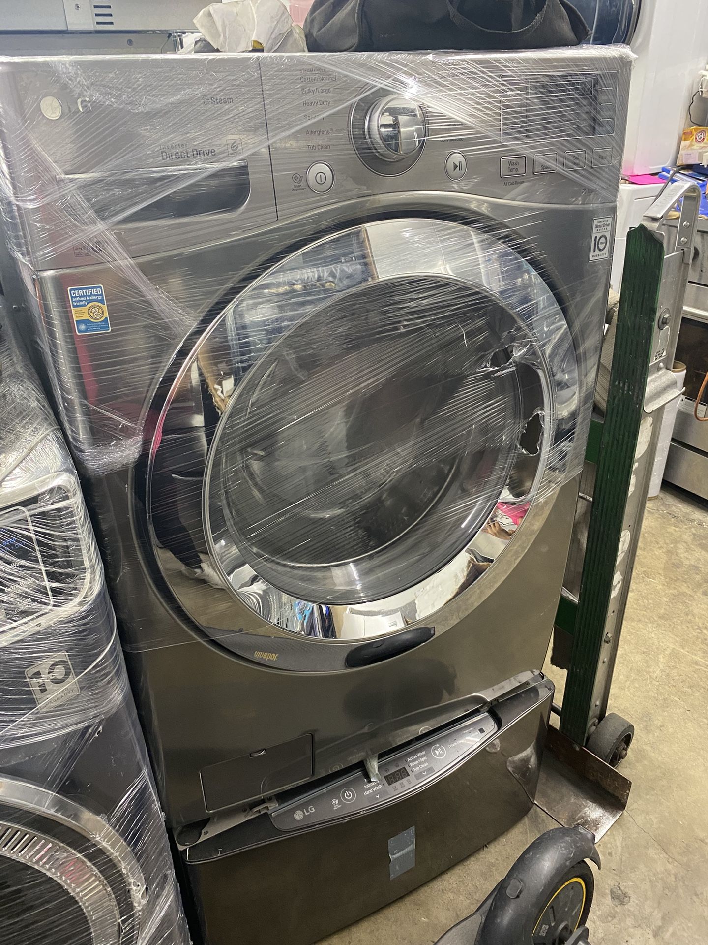 LG Steam Washer Front Load With Sideckik Pedestal
