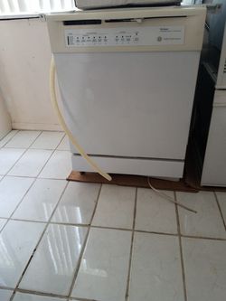 Dishwasher GE in good condition