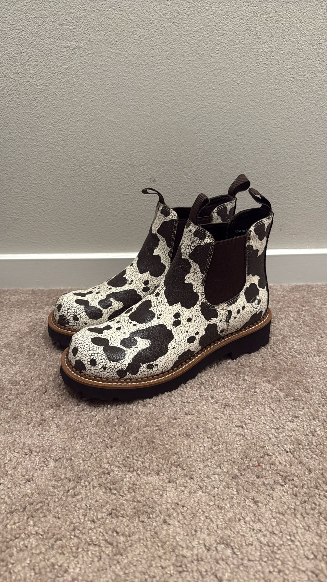ARIAT Women's Fatbaby Twin Gore Western Boot 8.5