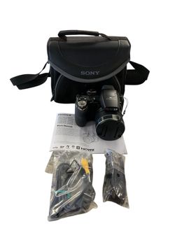 FUJIFILM DSLR FINEPIX CAMERA #32347