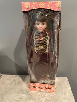 Kinnex Collections 18” Porcelain Doll (KB18705)