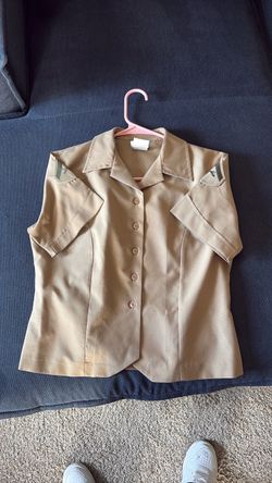 USMC Female Khaki Short Sleeve Shirt