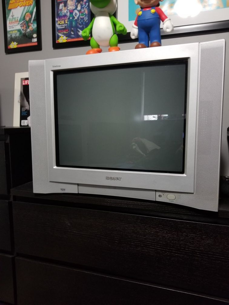 Sony KV-20FV300 CRT TV Flat Tube Television