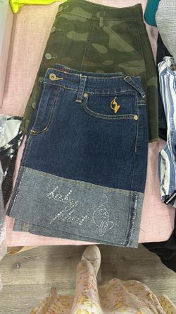 Women skirts