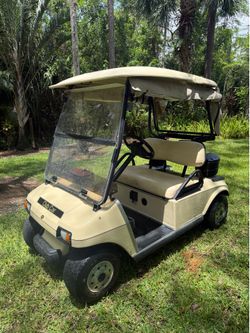 SUPER CLEAN 48 VOLT CLUB CAR GOLF CART!! RUNS AND DRIVES GREAT!!