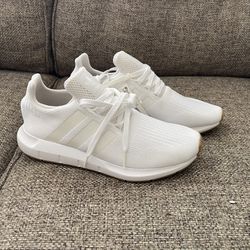 All White Mens/boys Size 8.5 Adidas Shoes 