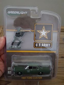 Greenlight 1:64 1967 Ford Custom LE