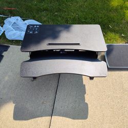 Standing desk