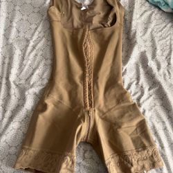 Elegant Figure Faja