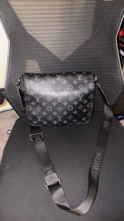 Louis Vuitton District PM in Monogram Eclipse — M46255