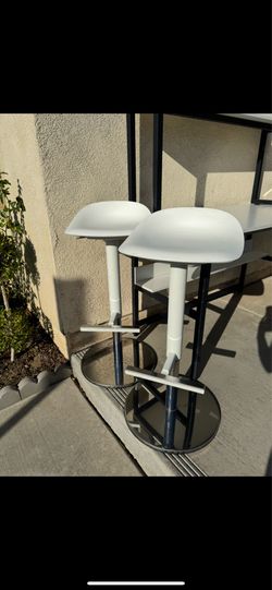 White ikea chairs