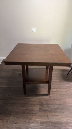Dinning room table