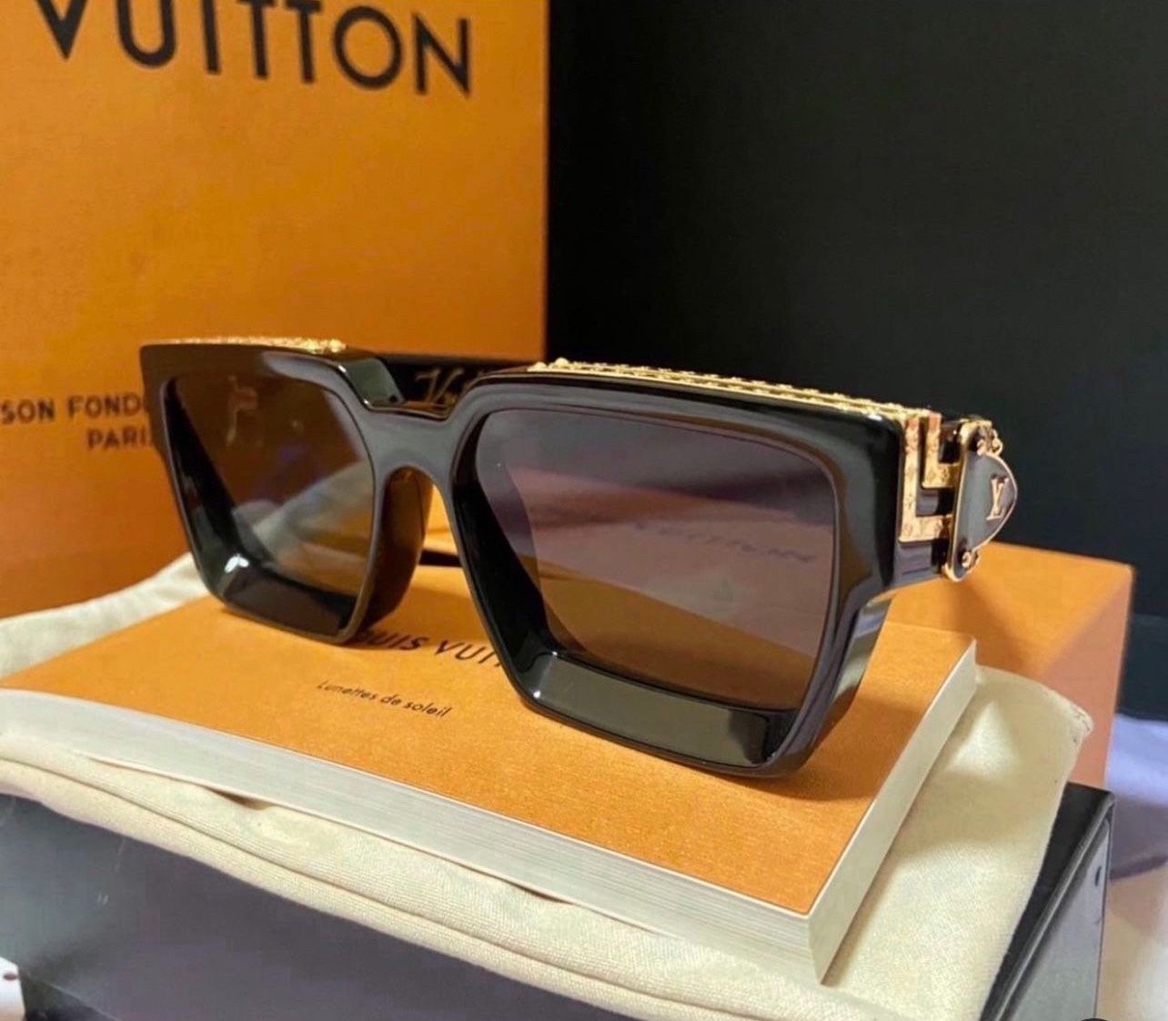 Louis Vuitton Sunglasses New 