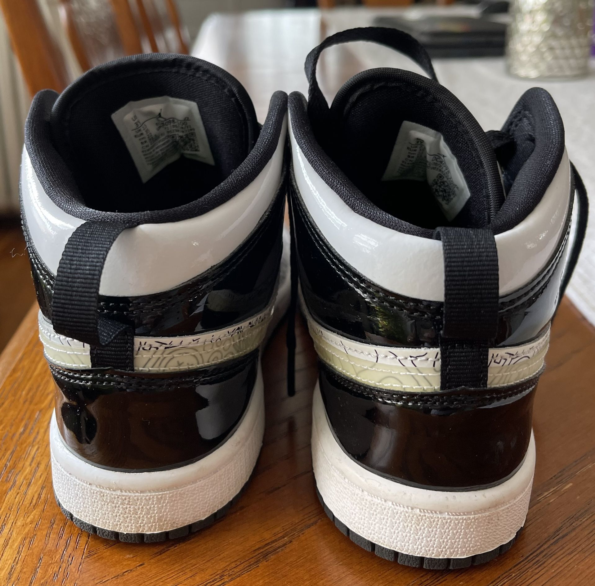 Air Jordan 1 Mid SE ‘DIY’