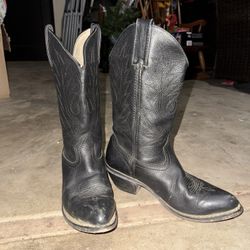 Black Cowgirl Boots