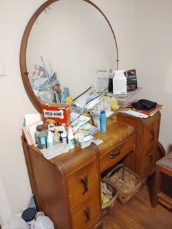Vintage dresser