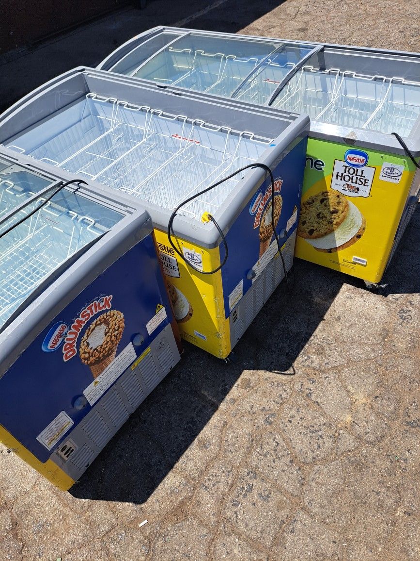 COMMERCIAL ICE CREAM FREZZERS(DELIVERED)