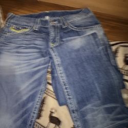 Vintage True Religions, Size 32. For 40$