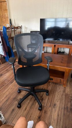 Black Mesh Ergonomic Office Chair