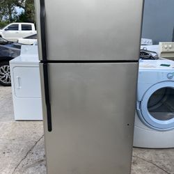 Whirlpool Refrigerator 30W66H Everything Works Good 1 Month Warranty delivery Available 