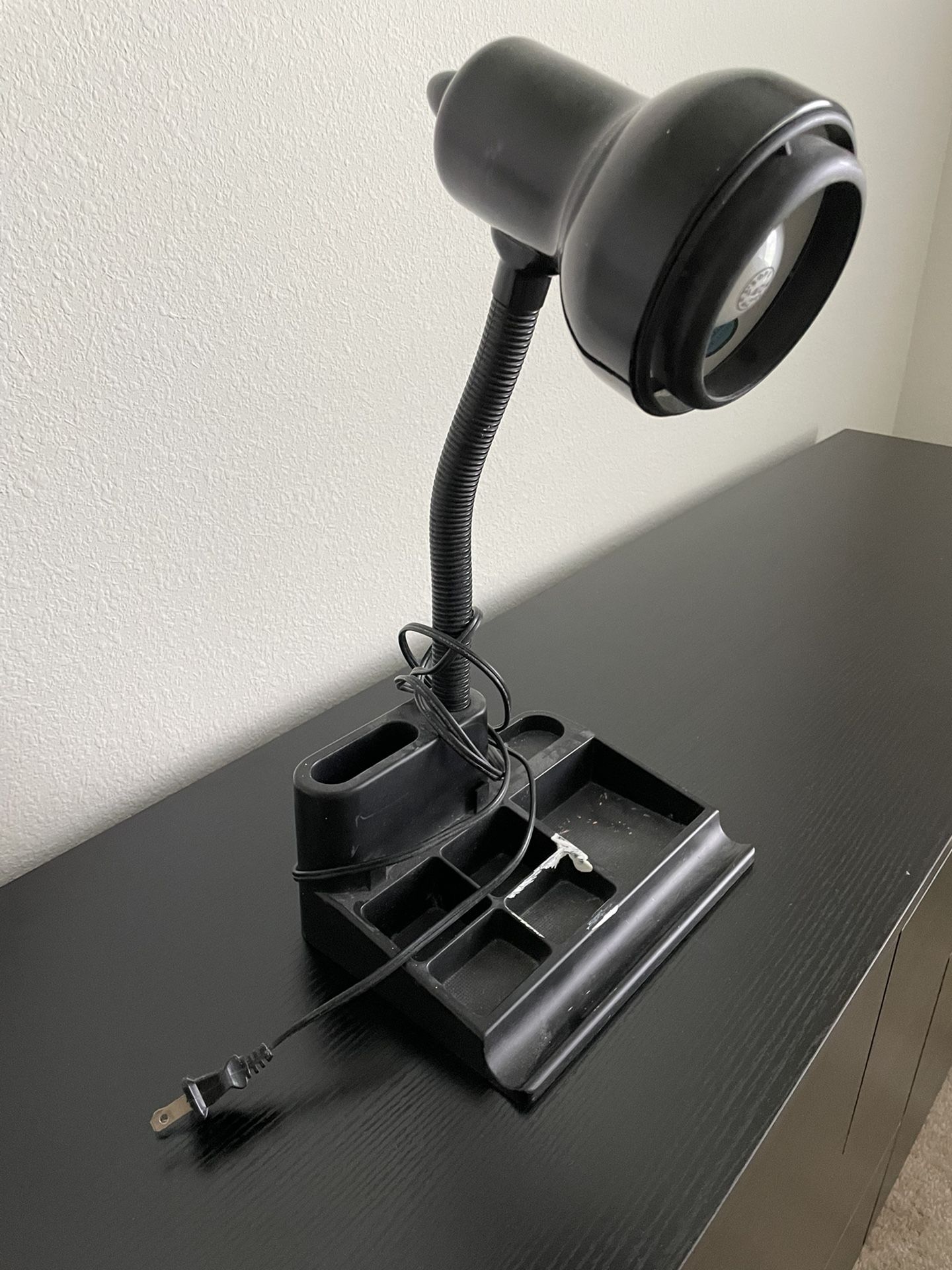 Desk Lamp With Organizer