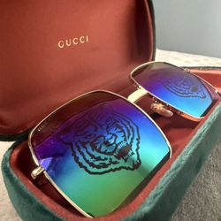 GUCCI SUNGLASSES