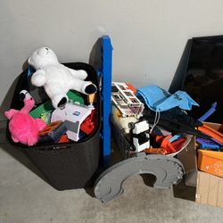 Free Toys Clothes Size 6 Boy  / Girl