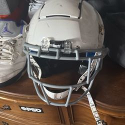 Schutt F7 Football Helmet 