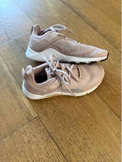 Nikes women