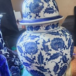 LARGE Blue and White Bombay Chinoiserie Temple Jar