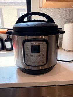 Instapot with air fryer lid