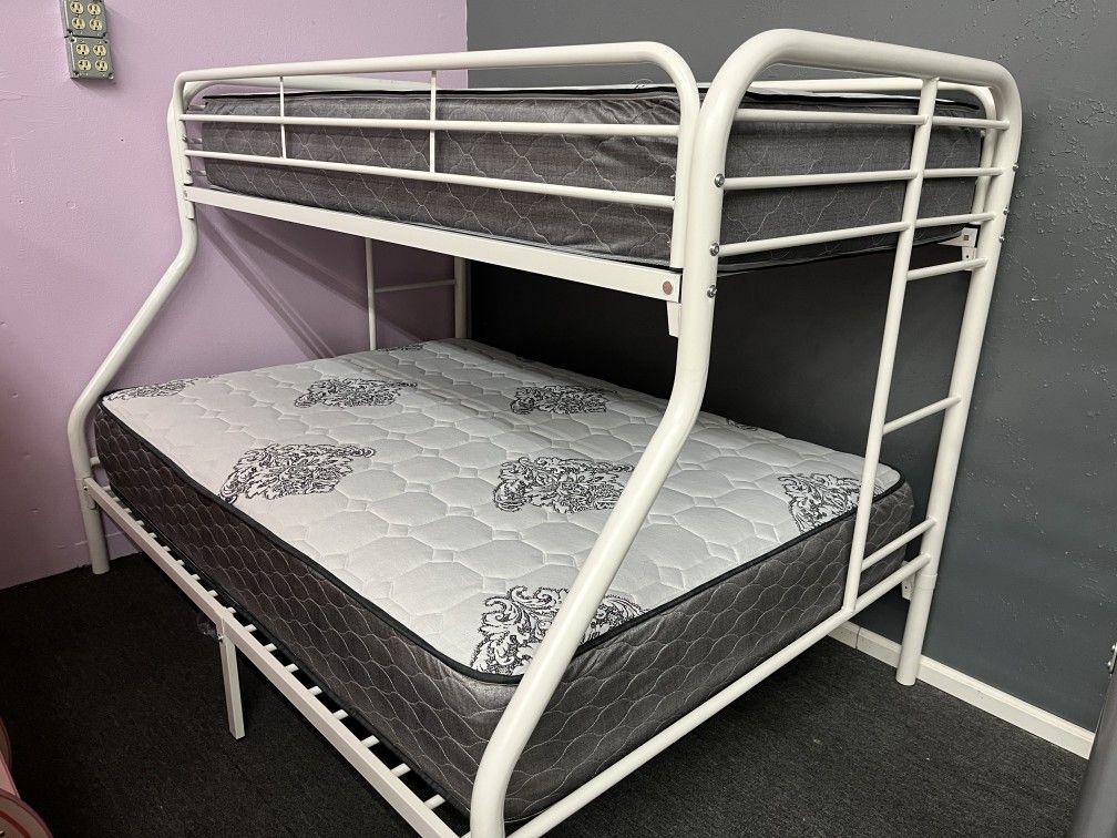 White Metal Bunk Bed Twin / Full (Mattress not Included) 90 days FREE