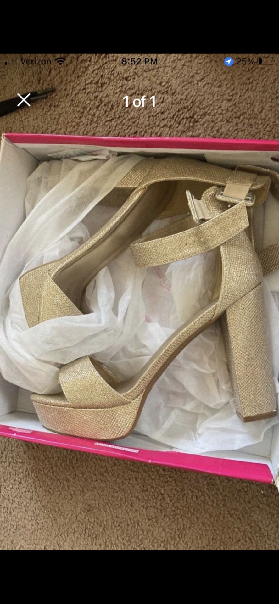 Women’s Gold Wedge Stelio Shoe Side 10 Pick Up Today Like New