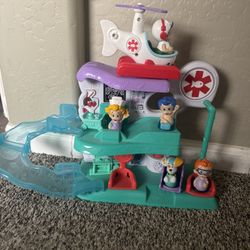 Bubble Guppy play set 