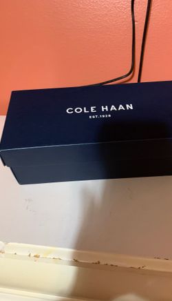 Women’s size 8 1/2 Red Cole Haan Flats