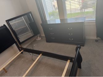 Queen Bedroom Set