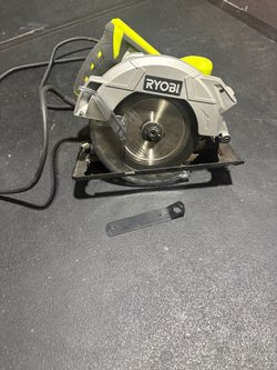Ryobi Corded 7-1/4 in Circular Saw with Blade Wrench